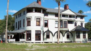 John B. Stetson house, in Deland, Florida by Ebyabe via Wikipedia CC