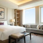 Paradise Hotel and Resort, Paradise City