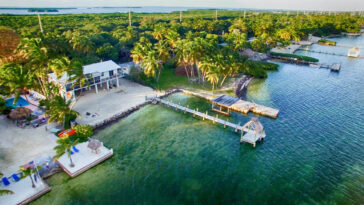 Best Airbnbs in Islamorada Florida Keys images via DepositPhotos