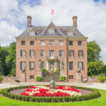 Castle Amerongen photo via Depositphotos
