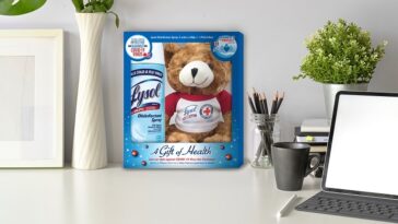 Lysol encourages consumers to purchase Christmas bundle packs