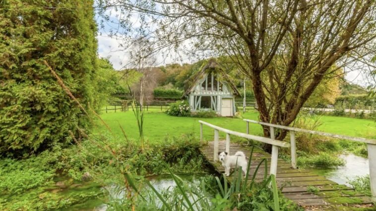 Airbnb like a fairytale in Normandy