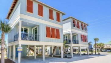 Gorgeous beach cottage in Gulf Shores