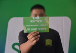 SMART GIGAMANIA MILLIONAIRE. A 19-year-old criminology student from Vintar, Ilocos Norte wins the P10 million grand prize in the recently concluded Smart GigaMania. Through the promo, Smart gave away P30 million worth of prizes and weekly freebies from December to April 2021 as a way of giving back to loyal and new subscribers. To know more about Smart's exclusive promos and perks, download the GigaLife App on Google Play Store, Apple App Store, and Huawei Mobile Services.