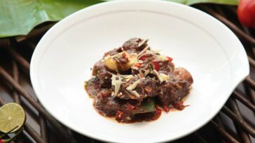 Beef Caldereta Recipe photo via Pixabay