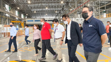 In photo: (L-R) Pasay City Mayor Emi Calixto-Rubiano, Department of Transportation (DOTr) Secretary Arthur Tugade, DOTr Undersecretary for Railways Timothy John Batan, Japan Ambassador to the Philippines Koshikawa Kazuhiko, and Light Rail Manila Corporation President and CEO Juan F. Alfonso
