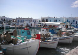 Naoussa Old Port by Line Lasserre via Wikimedia cc