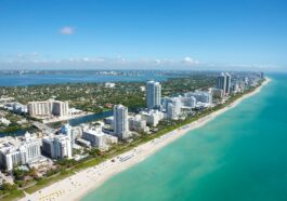 Miami Beach by Antonio Cuellar via Unsplash