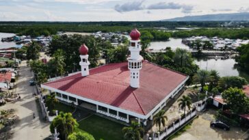 Aerial photo of Taluksangay Mosque