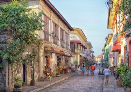 Calle Crisologo, Vigan, Philippines by Ray in Manila via Wikimedia cc