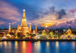 Wat Arun night view Temple in bangkok, Thailand