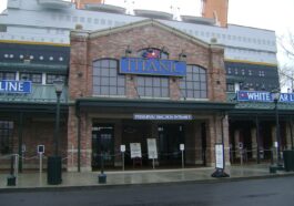 Titanic Pigeon Forge museum by Doug Coldwell via Wikimedia cc