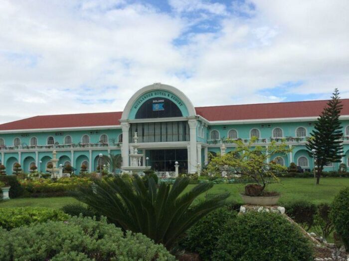 Highlander Hotel and Resort Solano