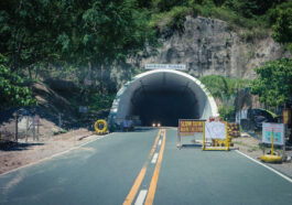 Kaybiang Tunnel by McNeil Galla via Wikimedia cc
