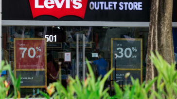 LEVI'S