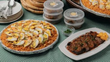 Pancit Malabon and Beef Mechado by Bebette’s are a must-try for anyone staying in or going to Malabon [Photo by Jilson Tiu]