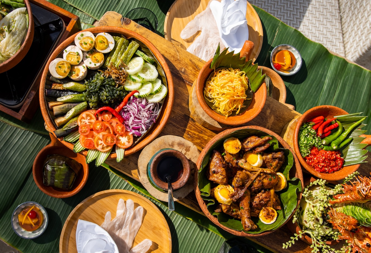 Filipino Boodle Fight