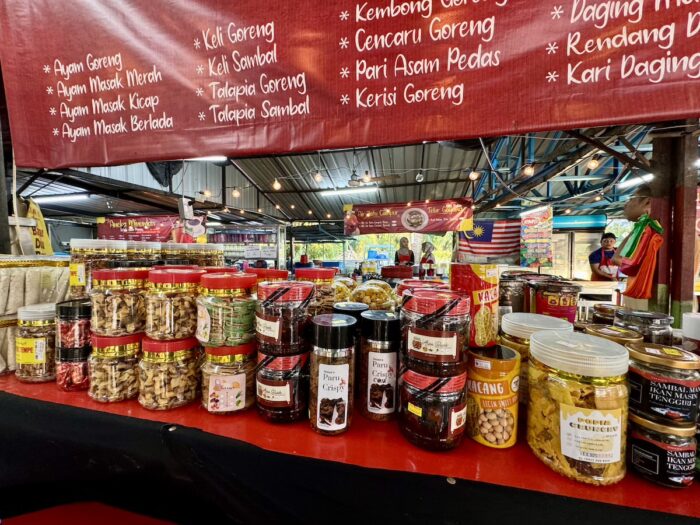 Sweets, Spices and Snacks to go