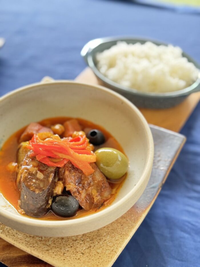 Callos de Iloilo con Chorizo Espanol y Moricillas and Postre de Panay
