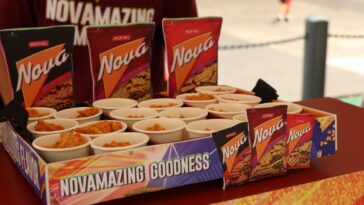 NOVAmazing Moves attendees enjoyed the multigrain goodness of Nova in a variety of flavors courtesy of the Crunch Station.