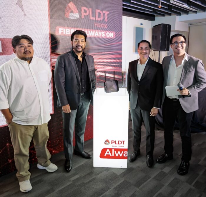 (L-R): On PLDT’s 96 th anniversary, PLDT Home launches a pioneering innovation in the country. Leading the launch of the new PLDT Home Fiber Always On are PLDT’s John Henri Yañez, FVP and Head of Home Product and Portfolio Management; Jeremiah de la Cruz, SVP and Head of Consumer Business – Home; and Roy Victor Añonuevo, VP and Head of Home Broadband Product Management; and TV host Justin Quirino.