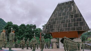 Ifugao Victory Day (3): General Romeo Brawner Jr, and Philippine Army 5th Infantry Division commander Maj Gen Gulliver Señires lead the wreath-laying ceremony at the Kiangan Shrine.