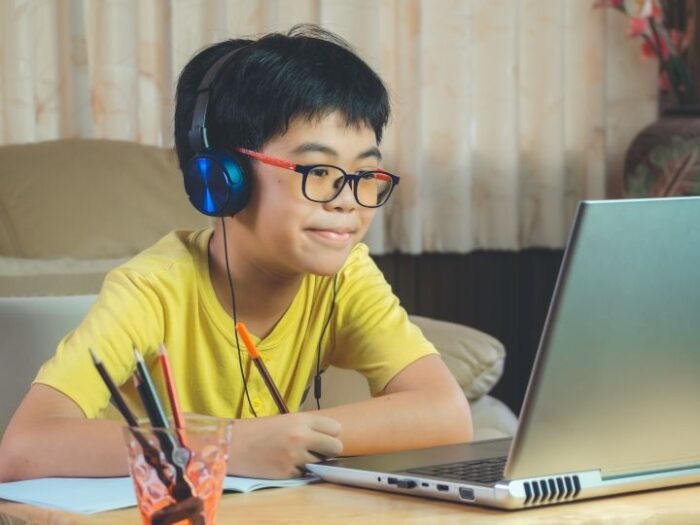 UNLOCK Student Potential: FREE Lightning-Fast Internet NOW!