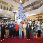 GH Mall Lit Up For Christmas. Ortigas Land President & CEO Jose Emmanuel “Junie” H. Jalandoni, with EVA Airways Corp. Junior Vice President Rick Hsieh, led the ceremonial Christmas Tree lighting at the GH Mall. Joining them were San Juan City Mayor Francis Zamora with family; Vice Mayor Angelo Agcaoili, members of the Ortigas family, and RCBC executives.