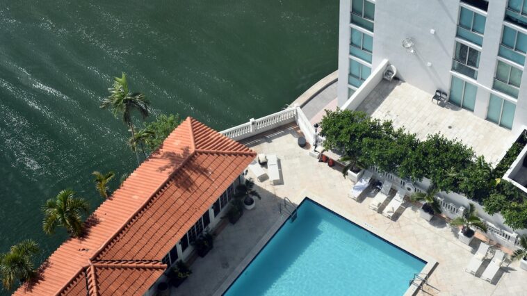 Guide to Staycation Living by Gagan Kaur via Pexels