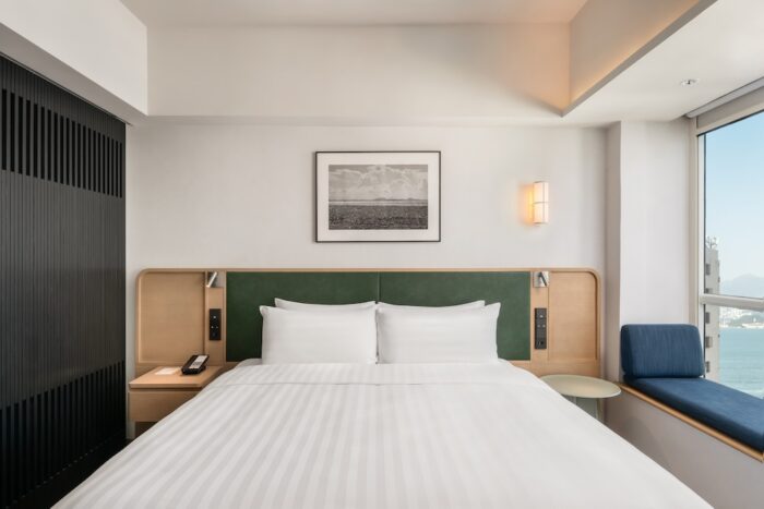 Harbourscape Room - JEN Hong Kong by Shangri-La