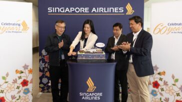From left to right: Ninoy Aquino International Airport Terminal 3 Manager, Mr. Lauro Francisco; Singapore Airlines General Manager Philippines, Ms. Liwei Tai; New NAIA Infra Corp. (NNIC) General Manager, Mr. Angelito Alvarez; and NNIC Executive Assistant to the President and CEO, Mr. Cesar Chiong, lead the cake-cutting ceremony marking Singapore Airlines' 60th anniversary in the Philippines.