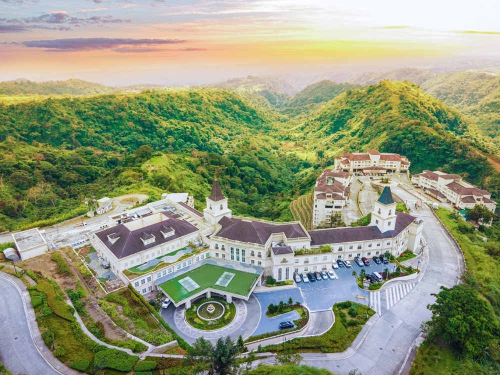 TARA! Travel Closer to Home with Megaworld Hotels & Resorts