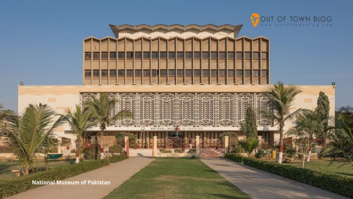 National Museum of Pakistan by A.Savin via Wikimedia Commons