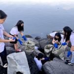 2GO employee-volunteers participating in the annual International Coastal Cleanup in Manila