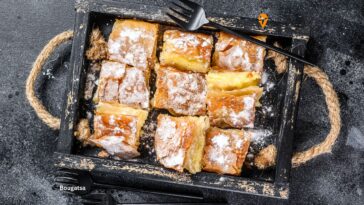 Bougatsa