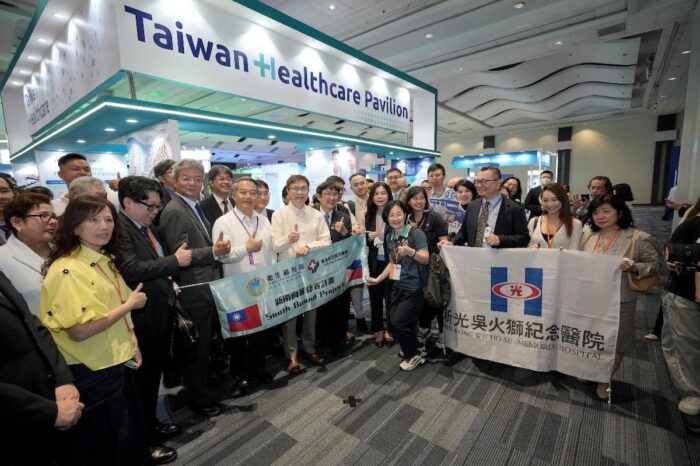 Delegates and industry representatives gather at the Taiwan Healthcare Pavilion at Taiwan Expo 2025 in the Philippines, showcasing Taiwan’s growing expertise and collaboration in healthcare innovation.