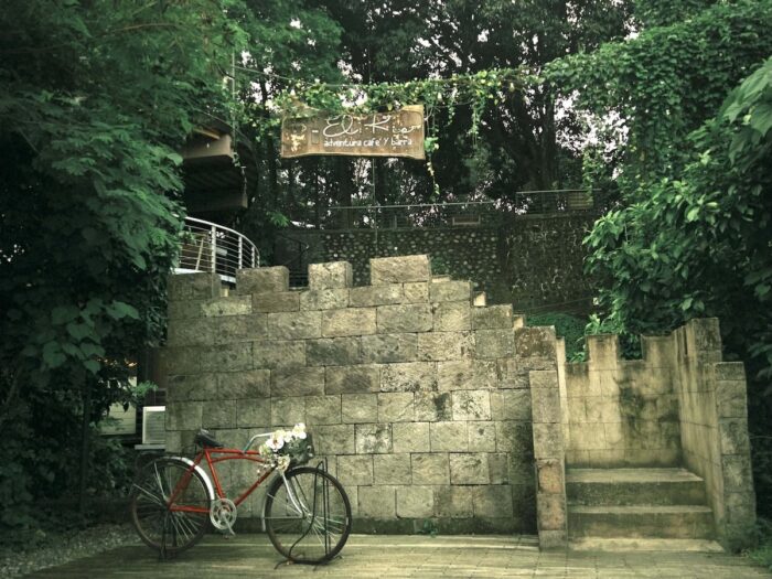 Amid the excitement of the journey, this place reminded us that every adventure also has moments meant to be shared.