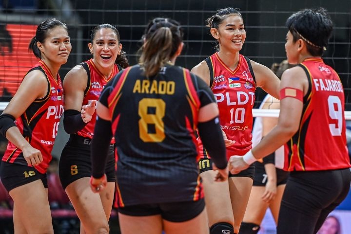 PLDT High Speed Hitters’ Kath Arado and Savi Davison Ready for Another PVL Campaign