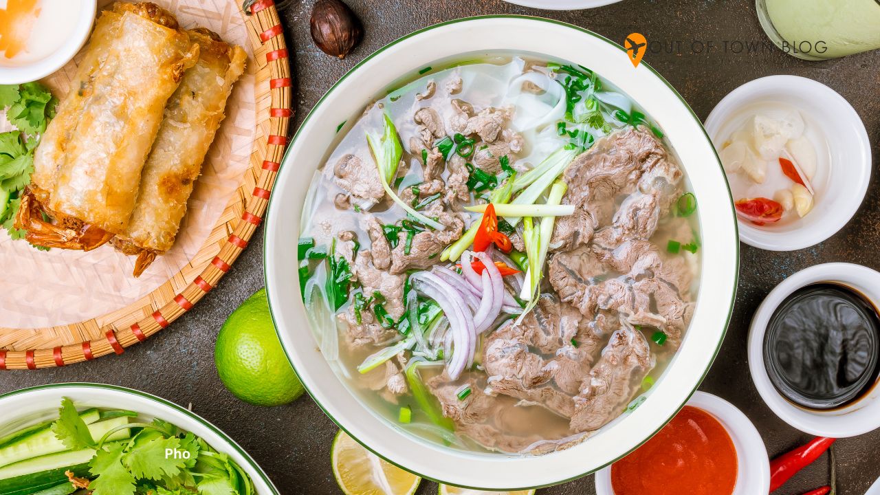 Vietnam Food Guide: 25 Must-Try Dishes From Pho to Banh Mi