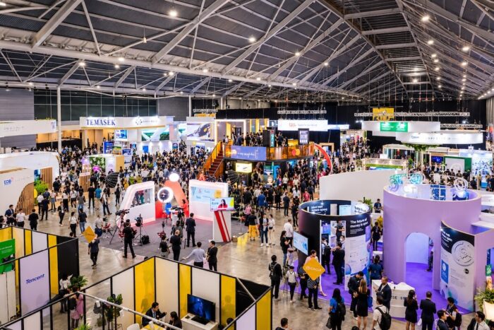 Singapore Expo Exhibition Hall
