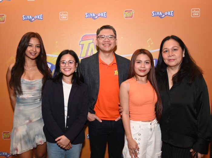 TNT SayaOke Execs with Lyca and Krissha