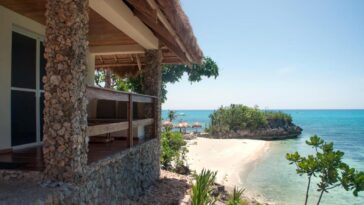 Tepanee Beach Resort